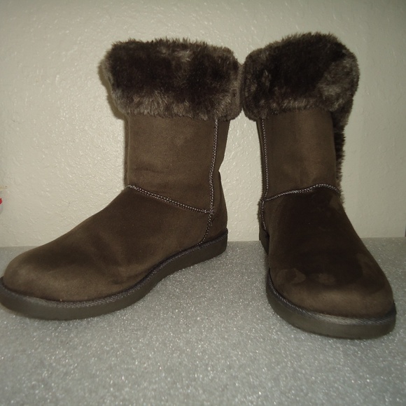 Airwalk Women's Brown Suede Faux Fur Lined Toggle Button Boots Winter Shoes 11 - Picture 5 of 13